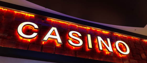 Bảo hiểm rủi ro đặt cược trong cờ bạc sòng bạc trực tuyến trực tiếp là gì?